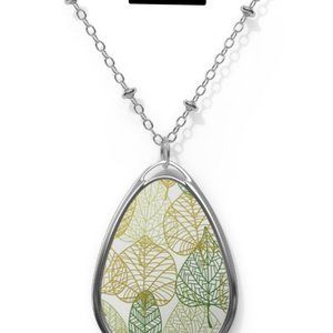 Green-to-Gold Leaves Oval Necklace